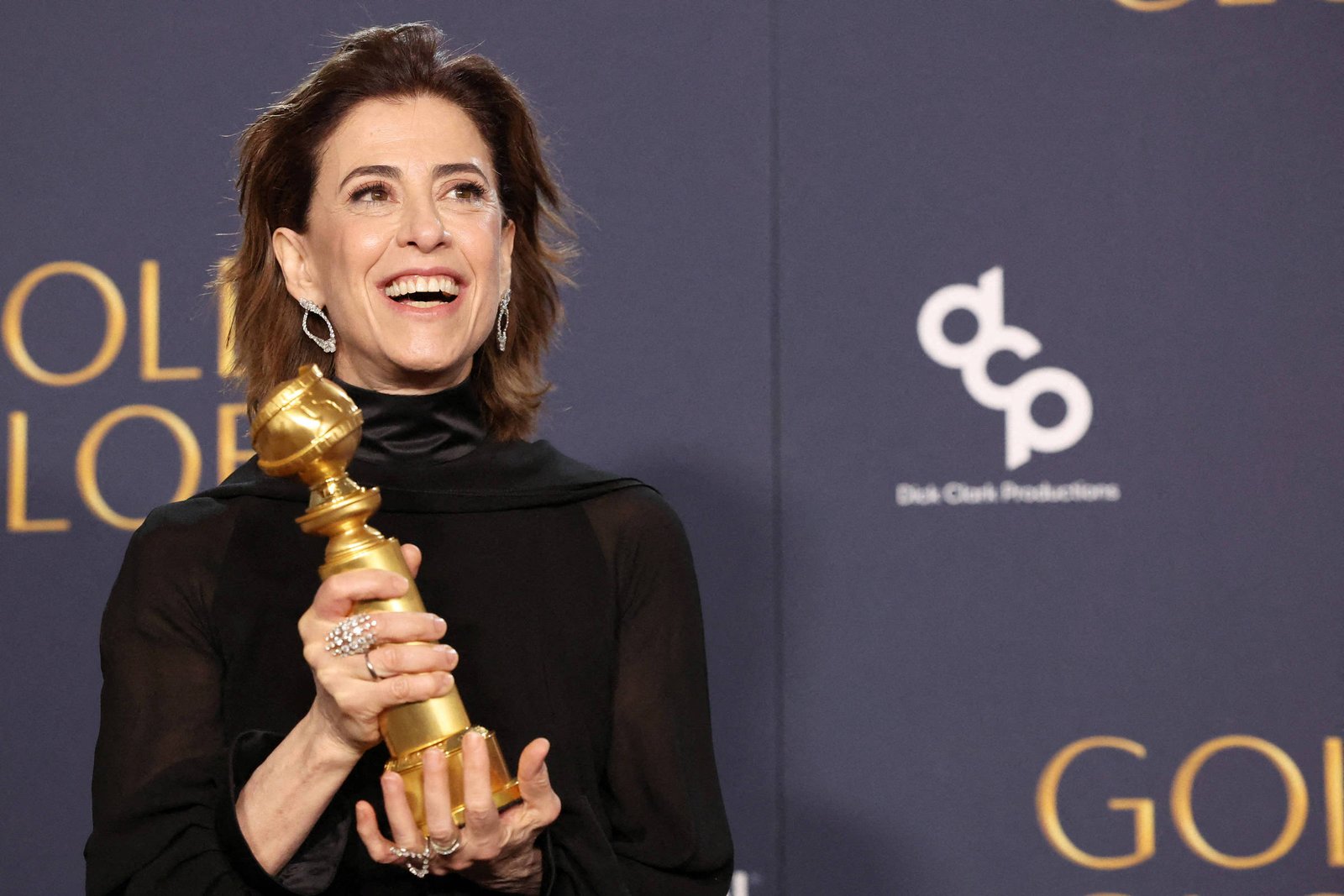 Eduardo Paes promete desfile de Fernanda Torres no Rio - 06/01/2025 - Cinema e Séries