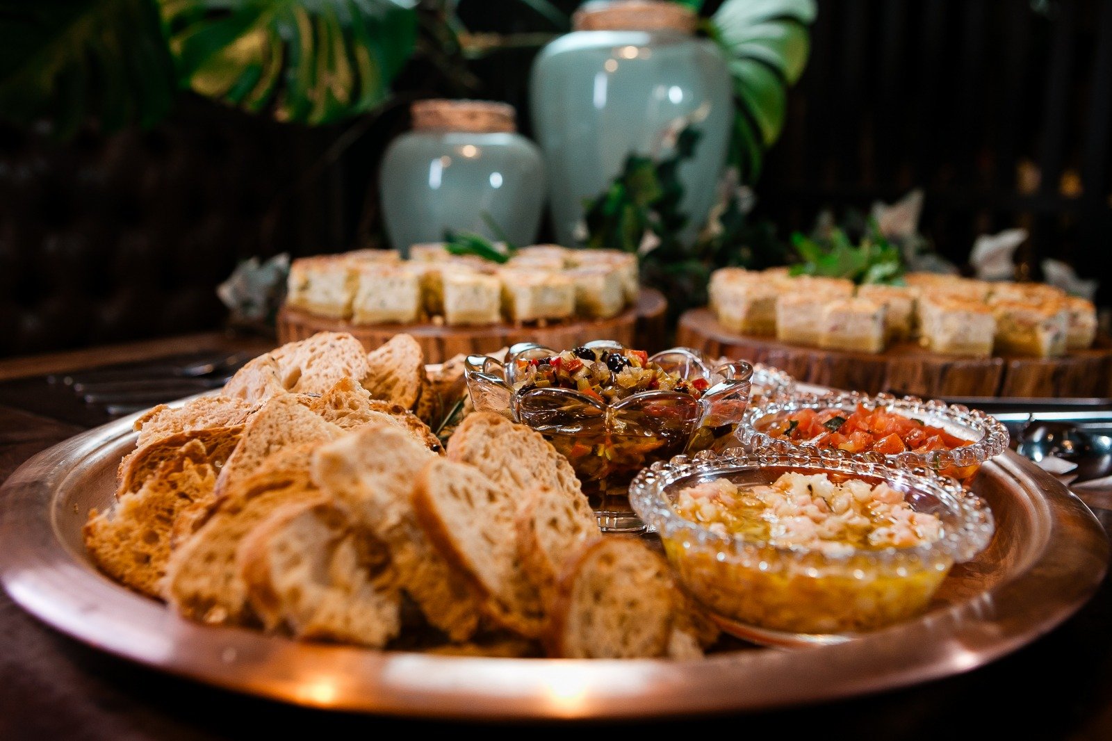 O Baile da Virada comemora 10 anos com menu Premium e experiência gastronômica à Beira-Mar
