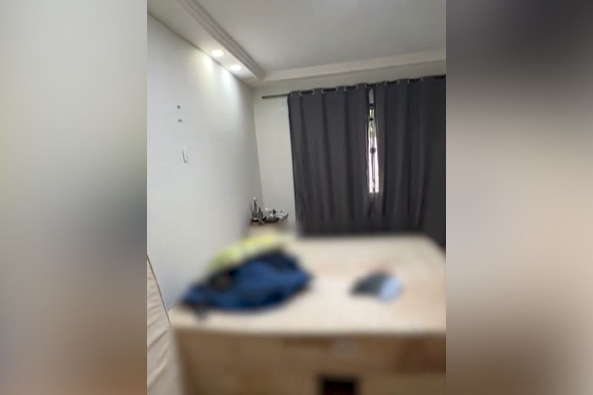 Namorada de adolescente que matou a família pediu foto dos cadáveres