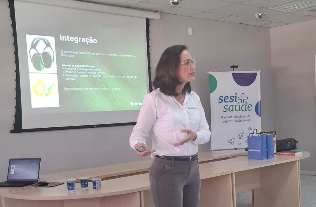 Döhler apresenta Programa de Conservação Auditiva em evento do Sesi