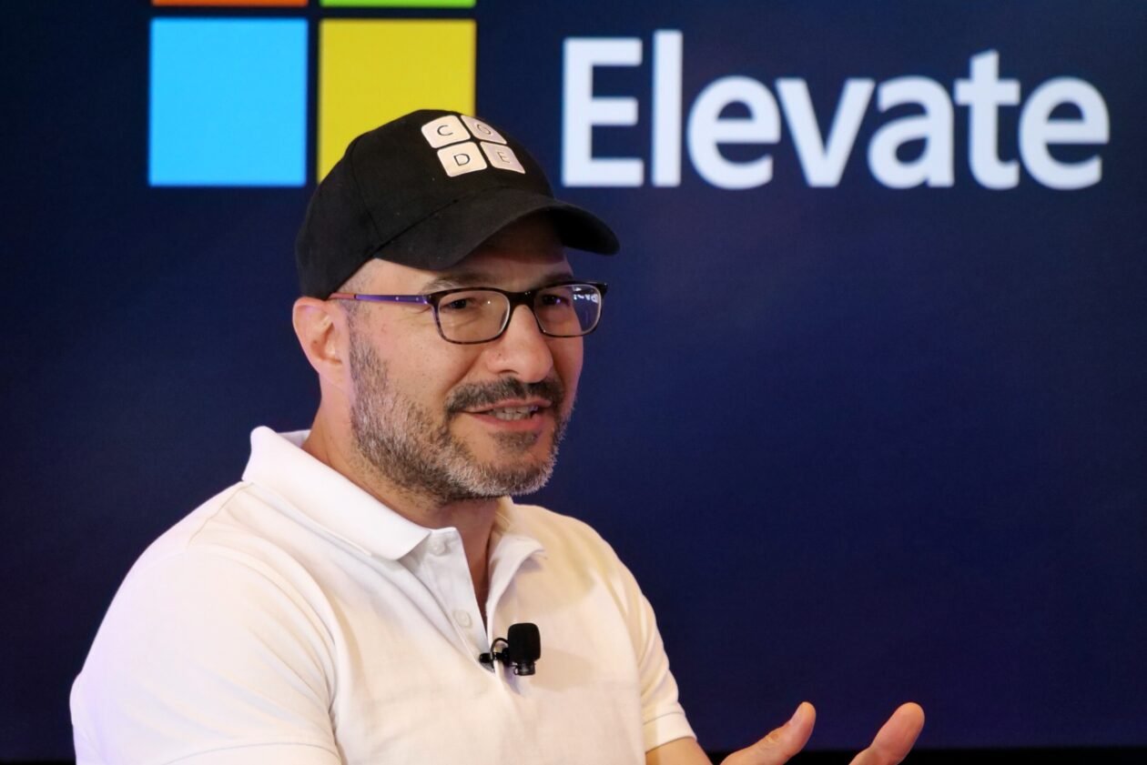 CEO CED.org RIPS NY TIMES PARA A SOFUCHAR 'MEDOS POPULISTOS' sobre empregos de ciência da computação e Ai