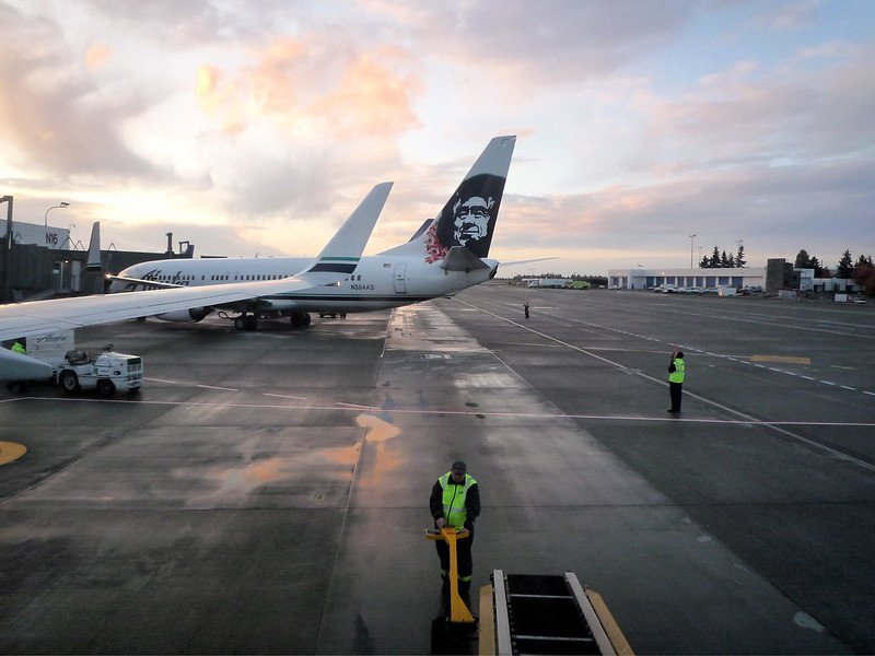 Alaska Airlines suspende voos nos EUA após outra interrupção de TI