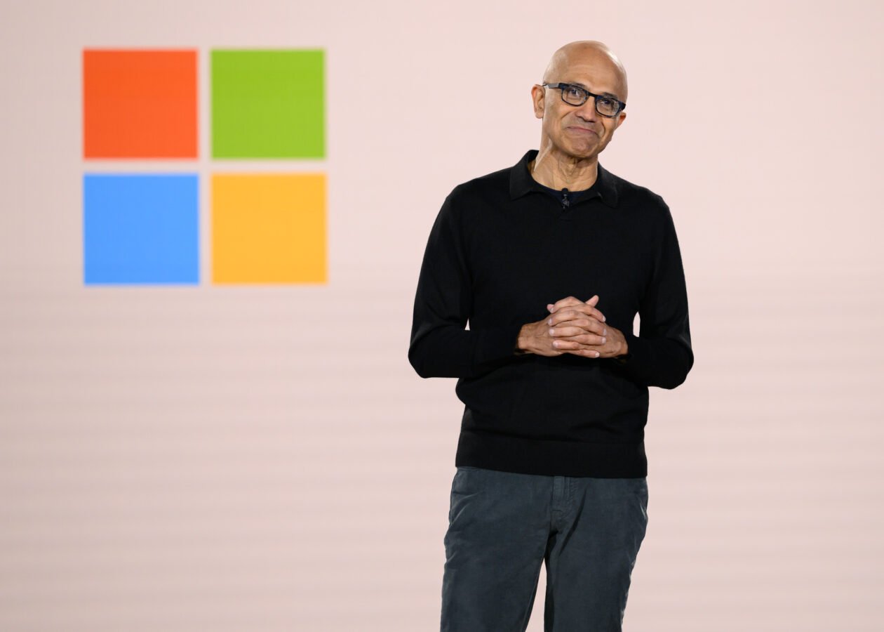 O salário de Satya Nadella chega a US$ 96 milhões com a alta das ações da Microsoft; CFO do Walmart pronto para ingressar no conselho