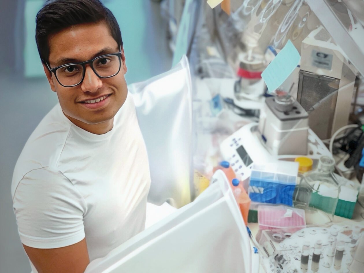 Pensadores incomuns: a jornada de um cientista da Índia rural para transformar 'ficção científica' em candidatos a drogas