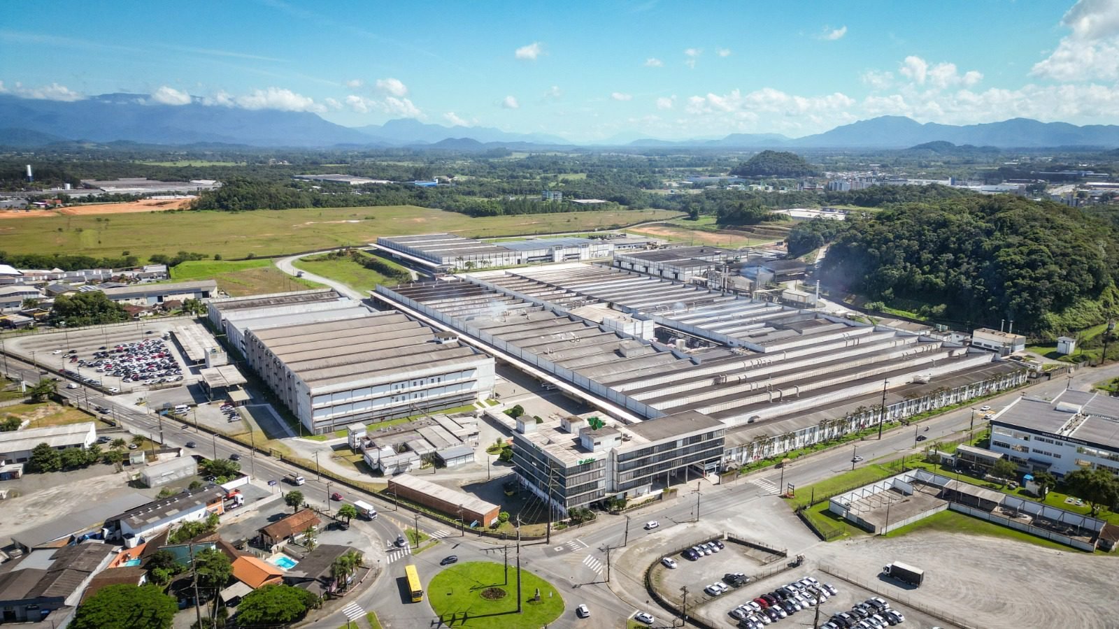 Döhler celebra 144 anos reforçando inovação e avanço da presença no varejo