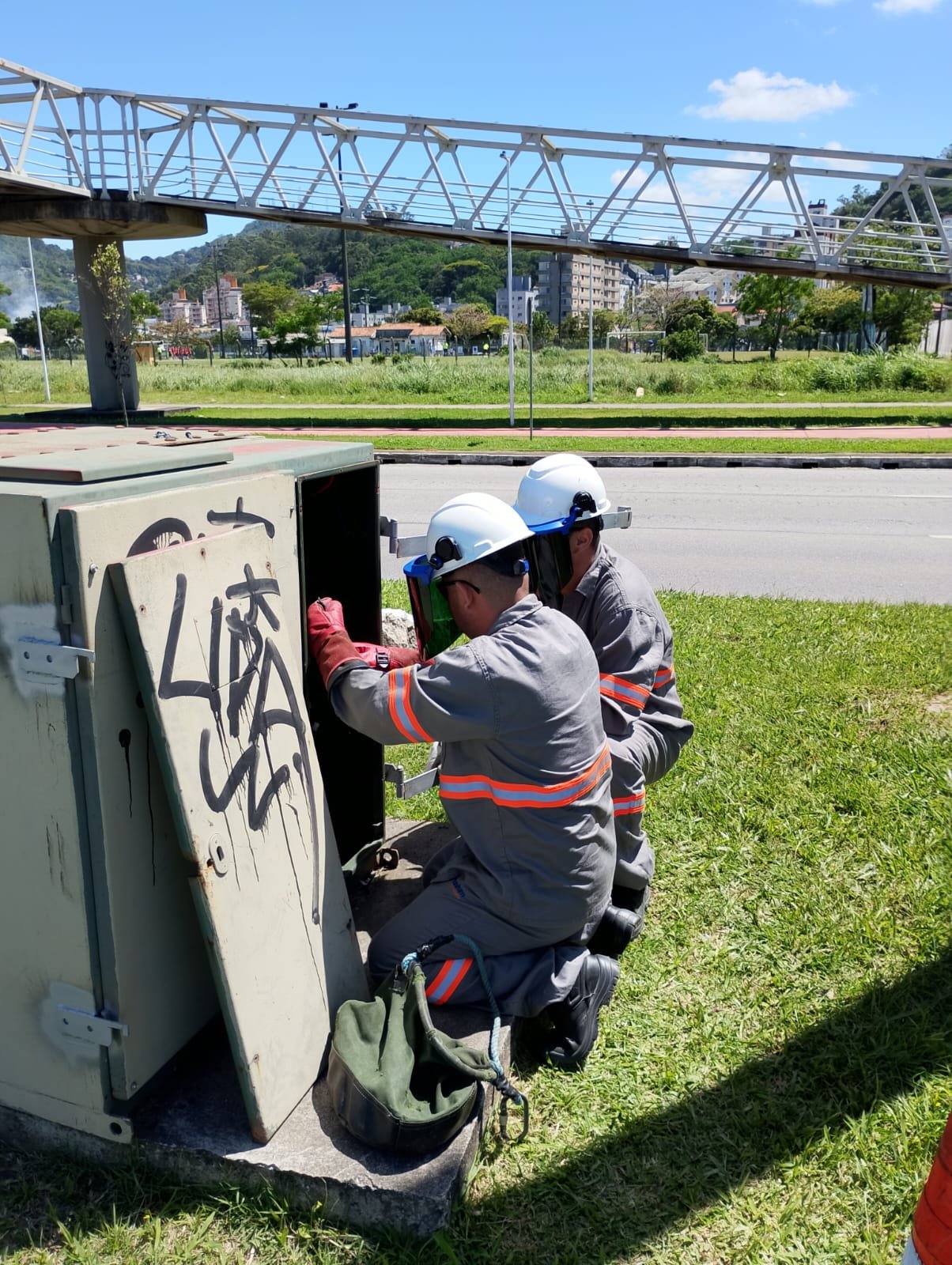 Furtos de cabos são desafio para modernização e manutenção da iluminação pública em Florianópolis