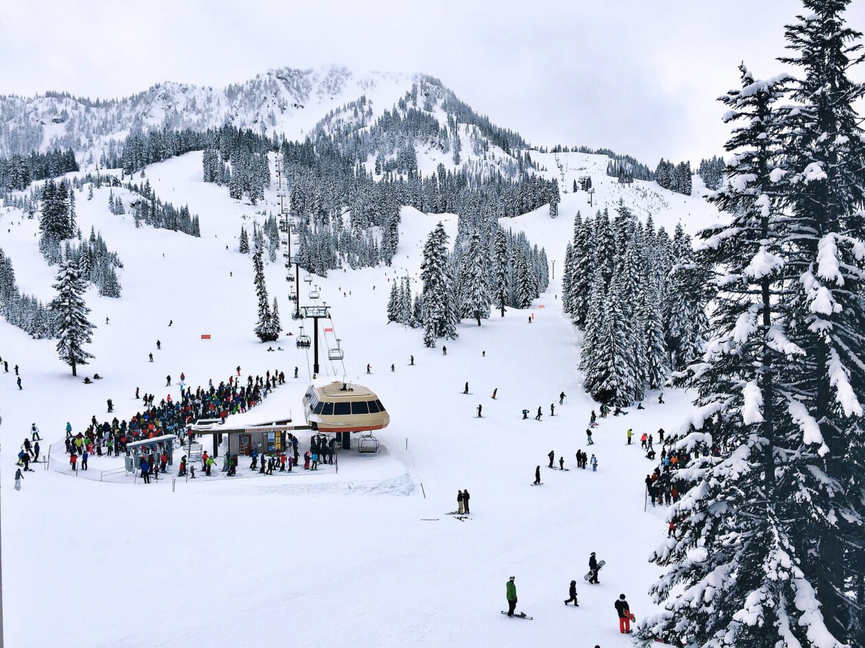 O Stevens Pass está aberto? Engenheiro de software de snowboard cria site simples para responder a grandes questões do inverno
