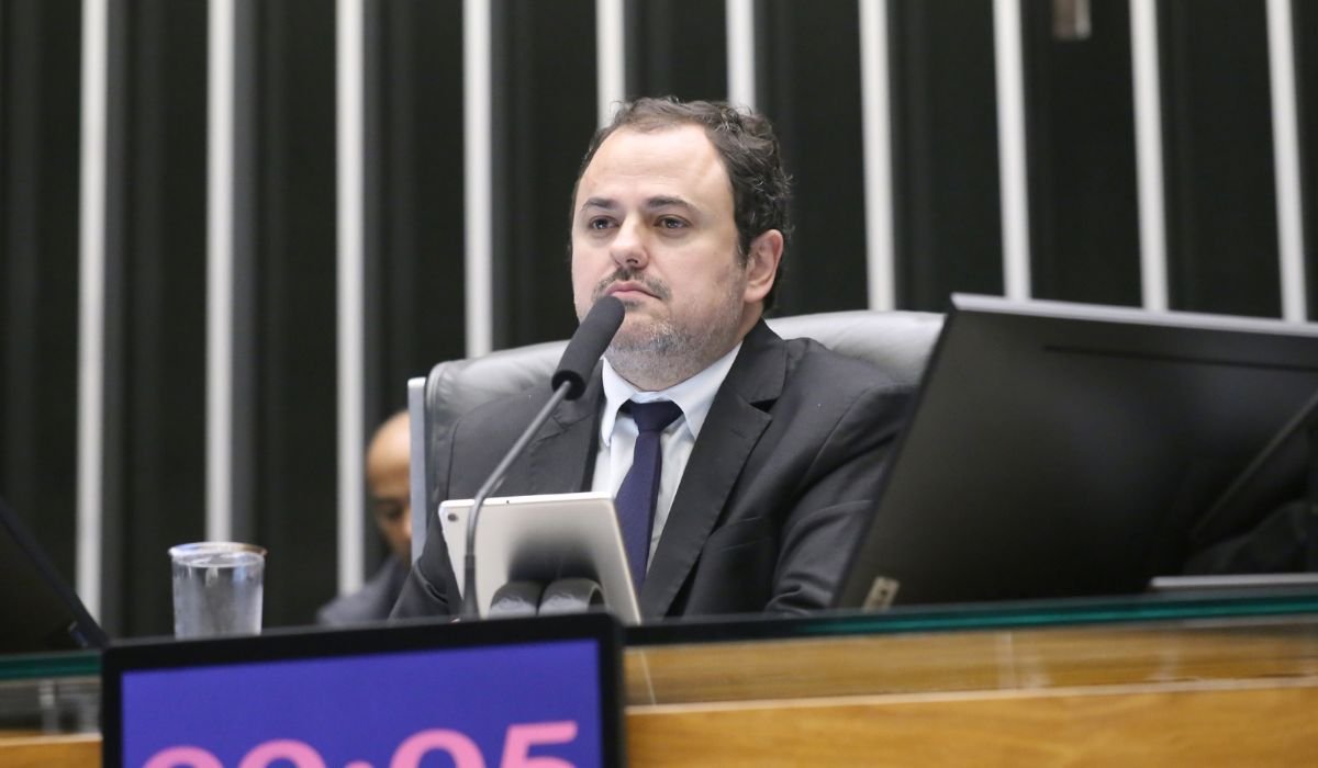 Retirada do deputado Glauber Braga (PSOL-RJ) do plenário da Câmara causou indignação na esquerdaFoto: Kayo Magalhães/Câmara dos Deputados/ND Mais