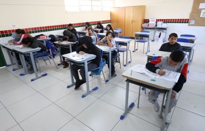 ALESC: Retorno às aulas abre um novo ciclo de investimentos em segurança, estrutura e bem-estar.