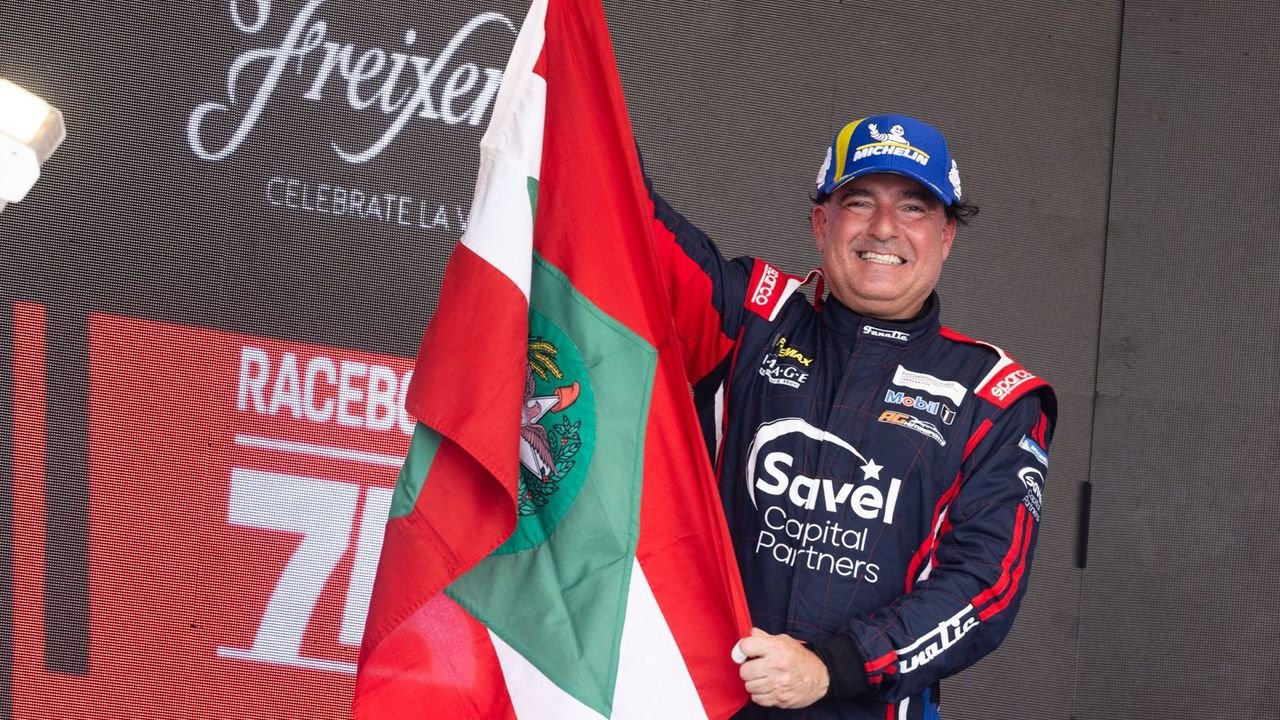 André Gaidzinski estreia com dois pódios na abertura da temporada 2026 da Porsche Cup Brasil