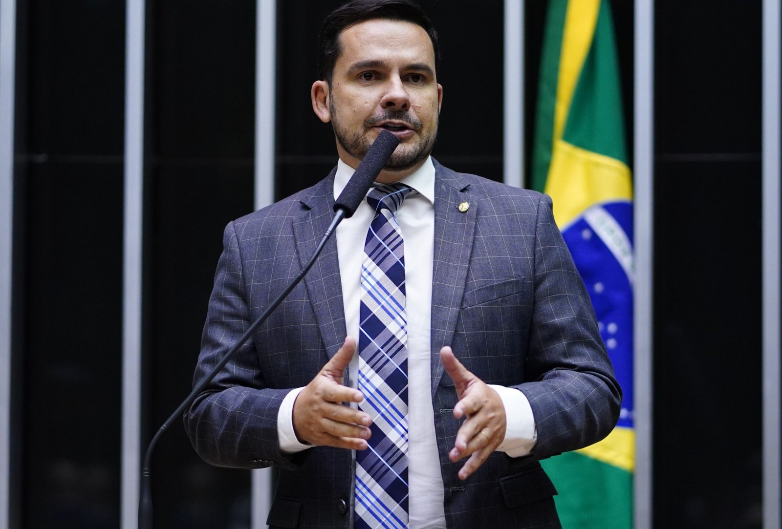 capitão alberto neto