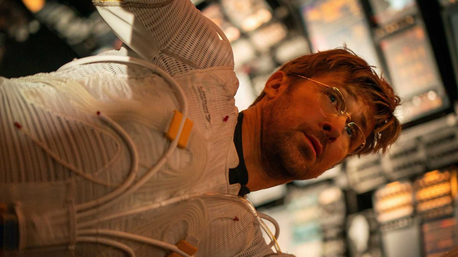 Devoradores de Estrelas: 10 principais diferenças entre o livro e o filme