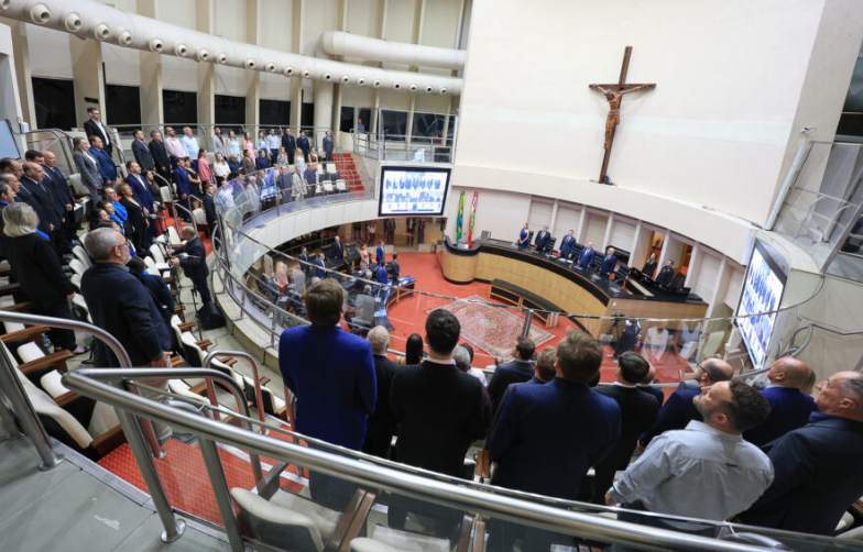 Homenagem ao CREA-SC: Sessão especial na Assembleia Legislativa reconheceu profissionais e instituições que contribuem para o desenvolvimento tecnológico no Estado