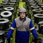 Juros altos, guerra e eleições derrubam confiança empresarial