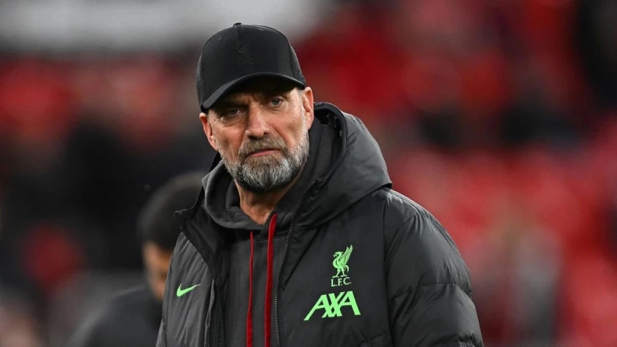 Jürgen Klopp visita centro de treinamento de rival do Palmeiras antes de duelo pelo Brasileirão