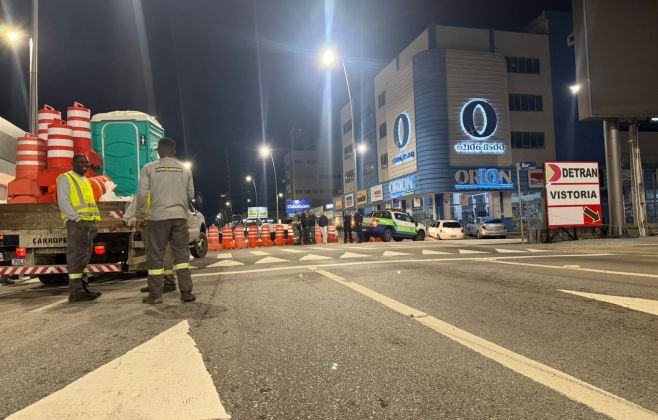 Megaoperação iniciada na madrugada deste sábado (30) marca começo das obras na Avenida Presidente Kennedy