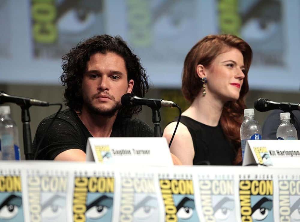 15 casais que começaram nas séries e também namoraram na vida real