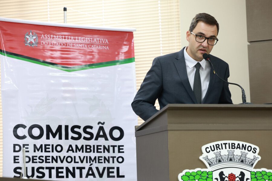 Representante destaca a importância de um hospital veterinário para ampliar a formação profissional e o atendimento à comunidade