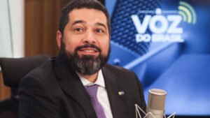 Denúncia de "rachadinha" nos Correios mobiliza Ministério Público