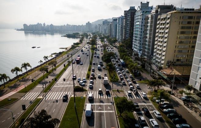 Florianópolis encaminha à Câmara nova regulamentação do transporte por aplicativos