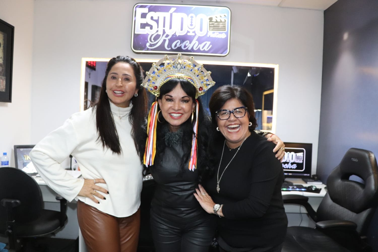 Cylene Araújo conquista São Paulo com nova música, entrevistas e participação nas maiores festas juninas do país