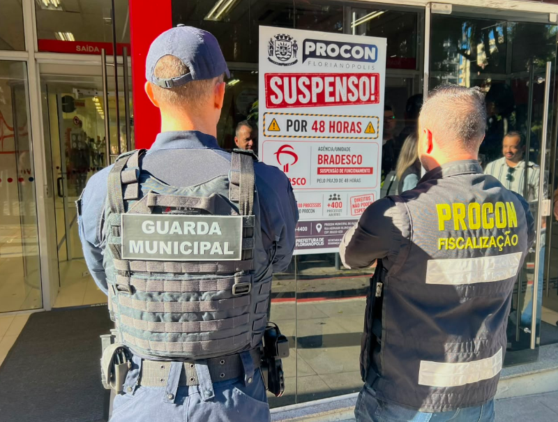 Agência do Bradesco em Florianópolis é interditada pelo Procon após centenas de reclamações de práticas abusivas