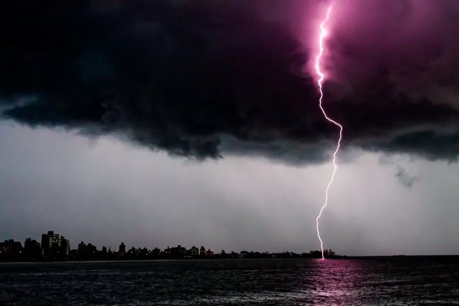 El Niño começa a influenciar o tempo em Santa Catarina com calor fora de época e risco de temporais 1