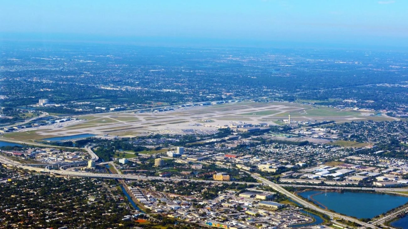 aeroporto de Palm Beach muda de nome para homenagear o presidente dos EUA