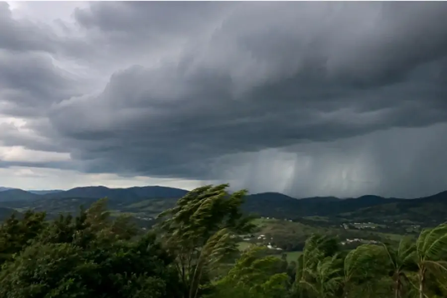 Frente fria avança sobre Santa Catarina e aumenta risco de temporais ao longo da semana 1