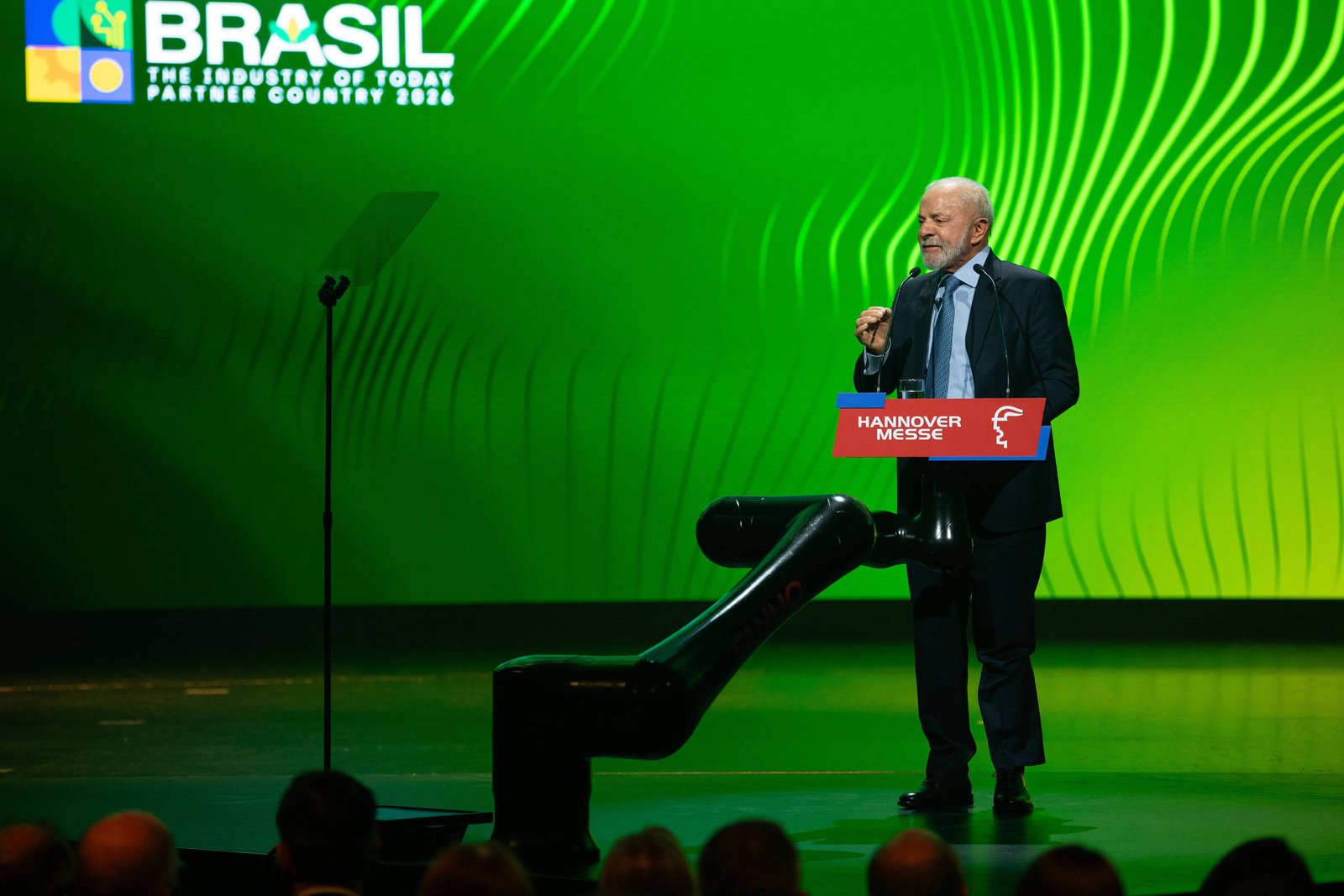 Os caminhos da cooperação na IA - 20/08/2026 - Opinião