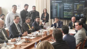 Renan Santos em encontro com empresários no Instituto Unidos Brasil (IUB)