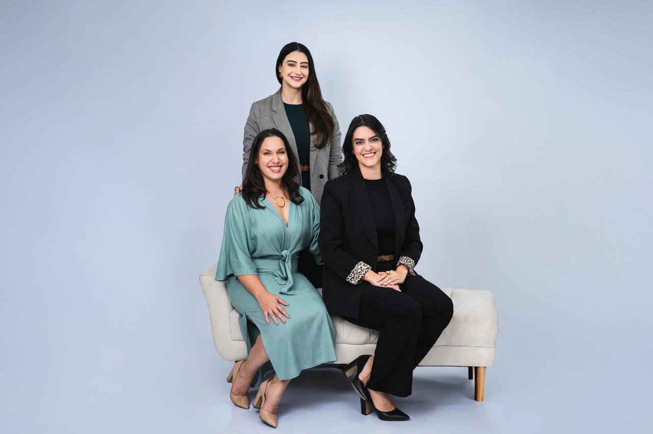 A Síndrome da Invisibilidade Profissional: por que tantas mulheres competentes ainda ficam fora das posições de liderança?