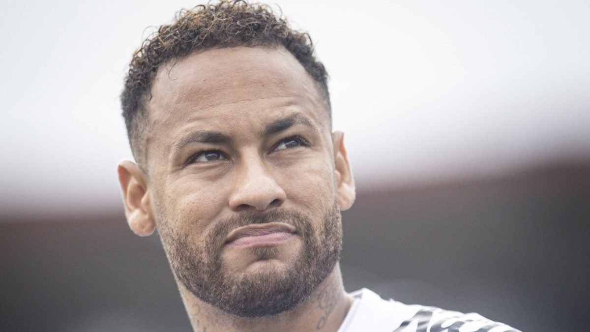 Ex-jogador da Seleção Brasileira vê ‘loucura’ de Thiago Mendes e defende Neymar
