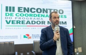 ALESC: Programa Vereador Mirim já reúne 102 câmaras em SC e fortalece formação cidadã de jovens