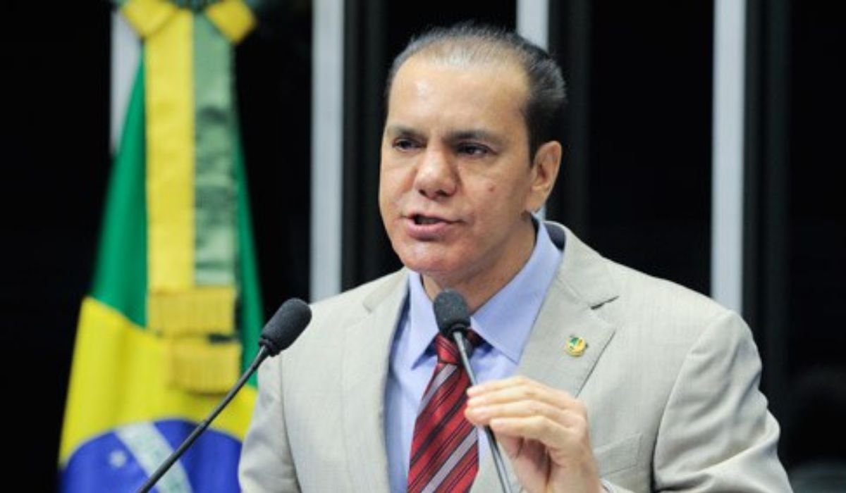Ataídes de Oliveira , candidato ao governo do Tocantins.