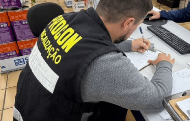 Para evitar oportunismo e ganância, após eventos climáticos, Prefeitura de Florianópolis fiscaliza preços de materiais de construção