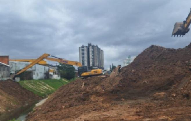 Área de retenção de 6 milhões de litros de água é criada pela Prefeitura de São José no estacionamento da Ceasa