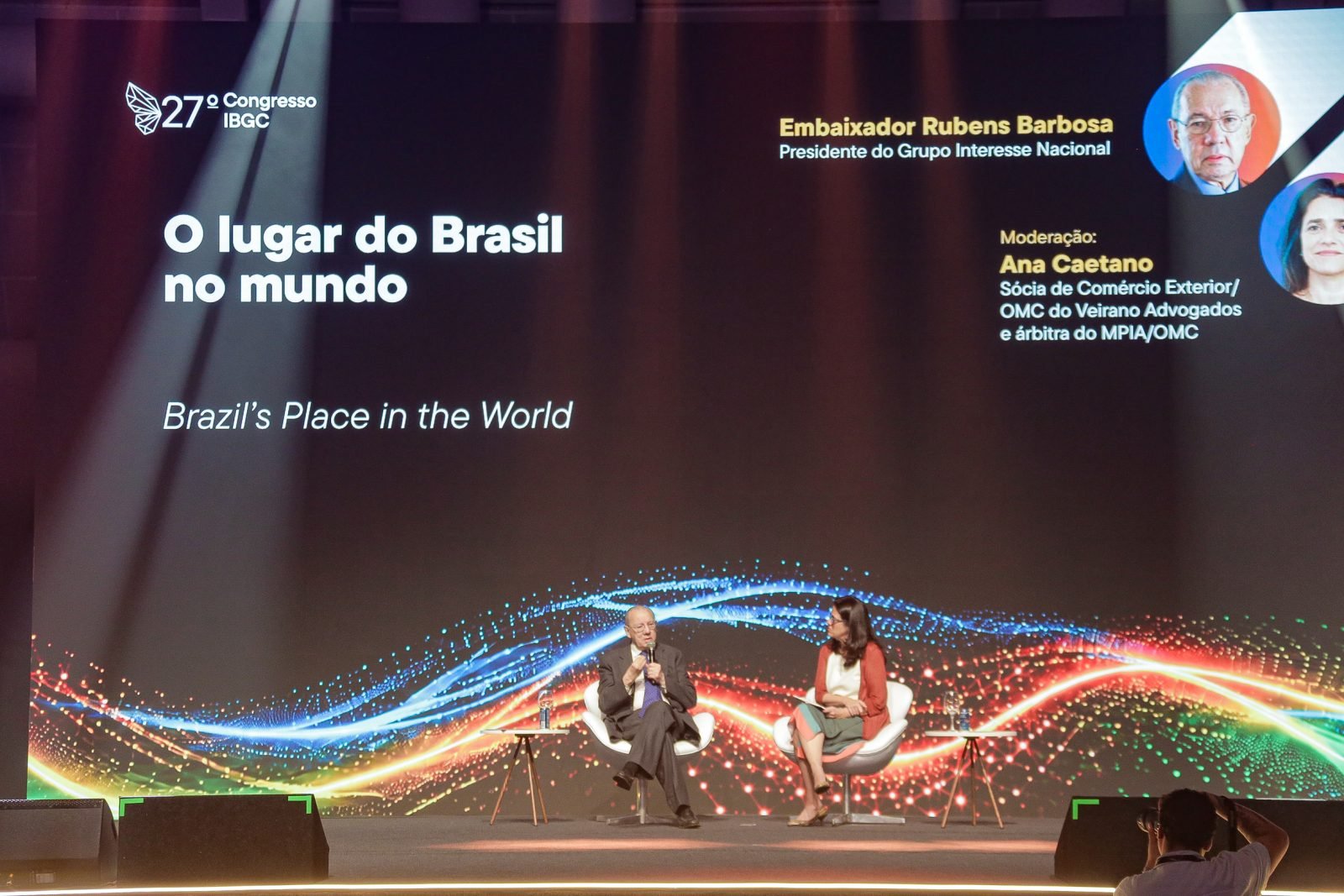 Brasil na nova ordem global e transformação das lideranças pautam segundo dia do IBGC