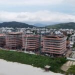 Jurerê chegando a R$ 50 mil o metro quadrado: o que está por trás dessa valorização