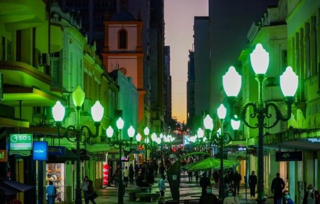 O que abre e fecha no feriadão em Florianópolis: Dia do Servidor Público e feriado de Finados alteram prestação dos serviços na Capital