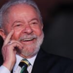 Vitória de Lula provoca tombo histórico na Bolsa e dólar dispara