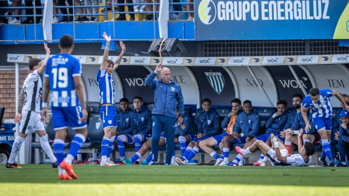 Avaí desperdiça pontos no empate com sabor de derrota contra o Athletic